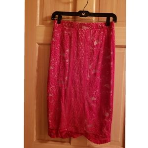LOVE FIRE Women's Red Sml Floral Lace Lined Skirt
